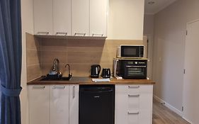 Behome - Modern Guest Suite